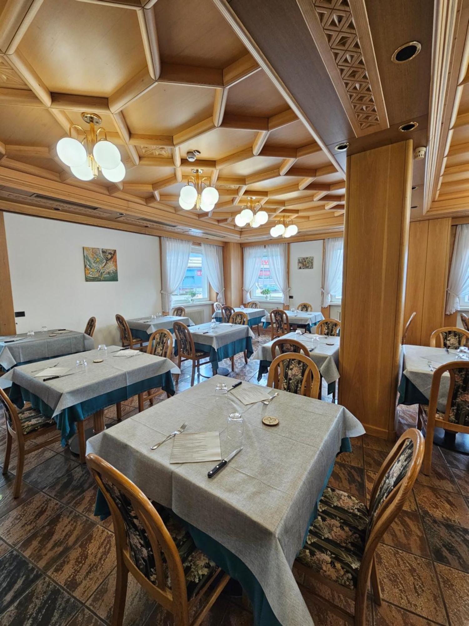 Hotel Ideal Sarche di Calavino Exterior photo