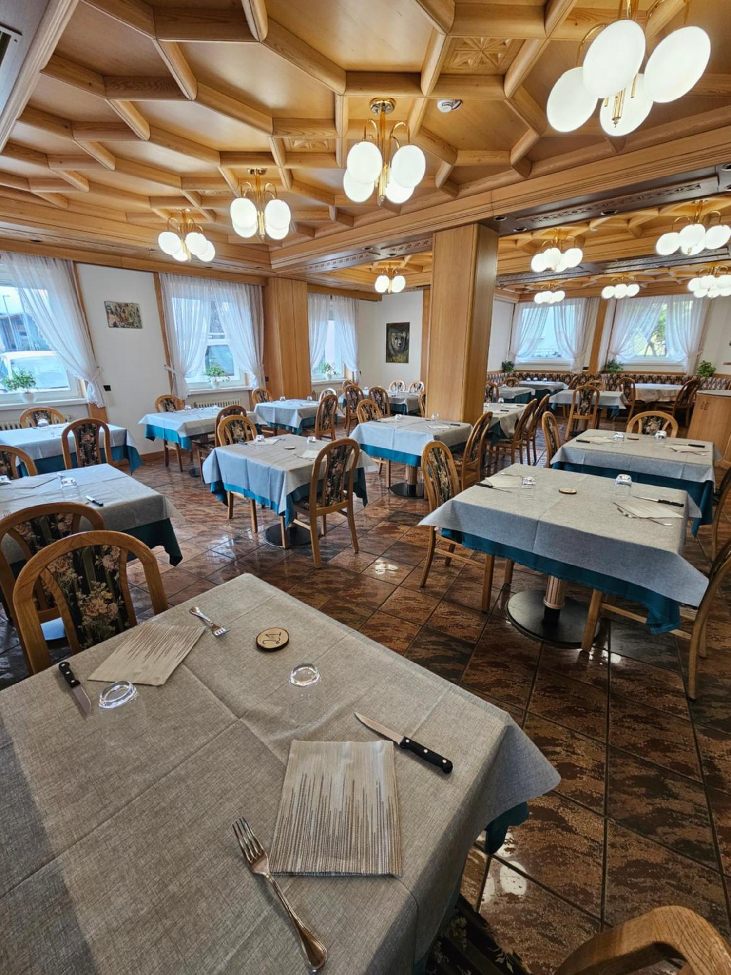 Hotel Ideal Sarche di Calavino Exterior photo